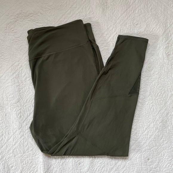 Universal Standard Pants - Universal Standard Game Olive Green Leggings with Mesh Inserts, Lg (22-24)